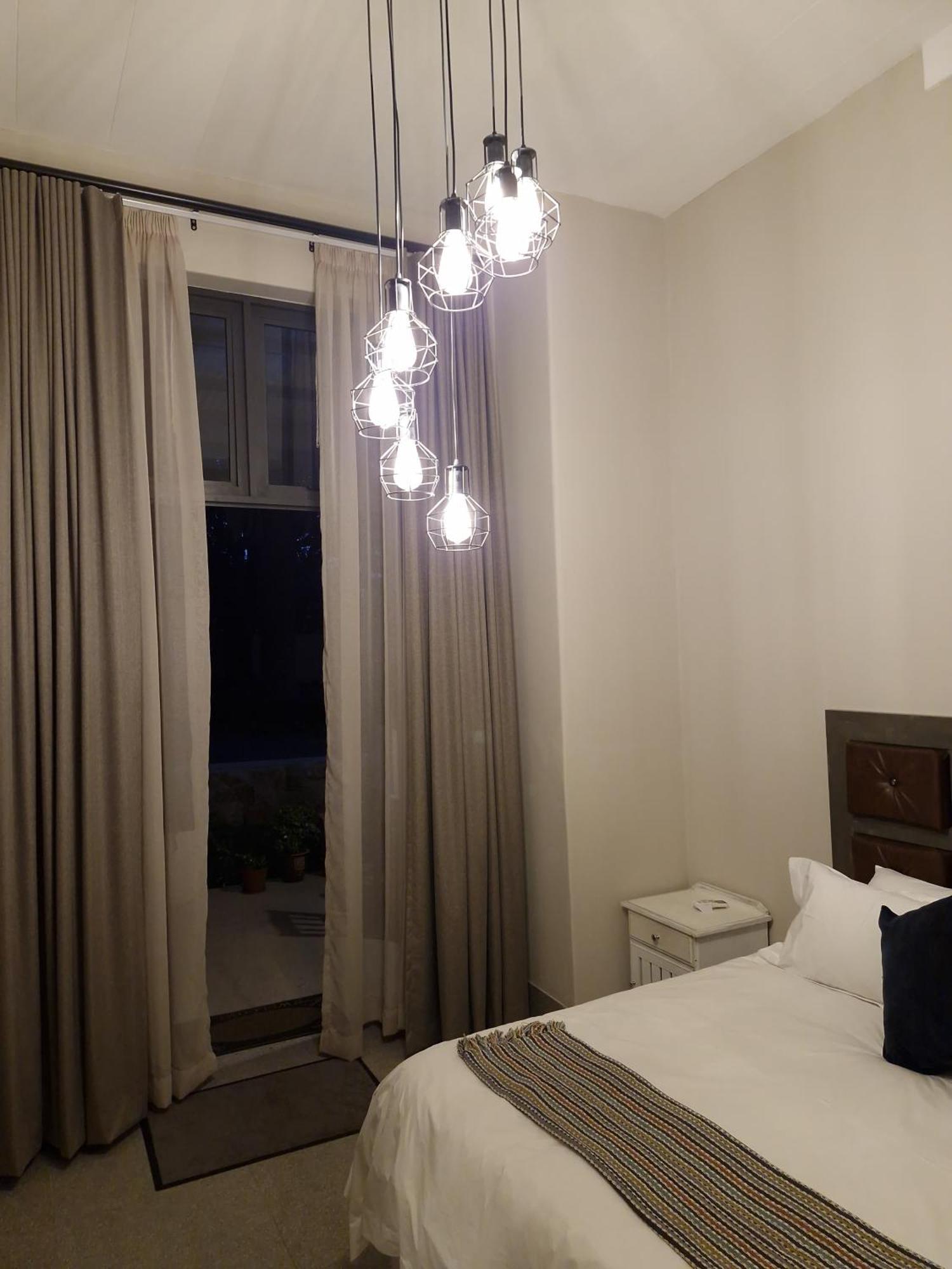 Le Chateau Guest House And Conference Centre Kempton Park Eksteriør bilde