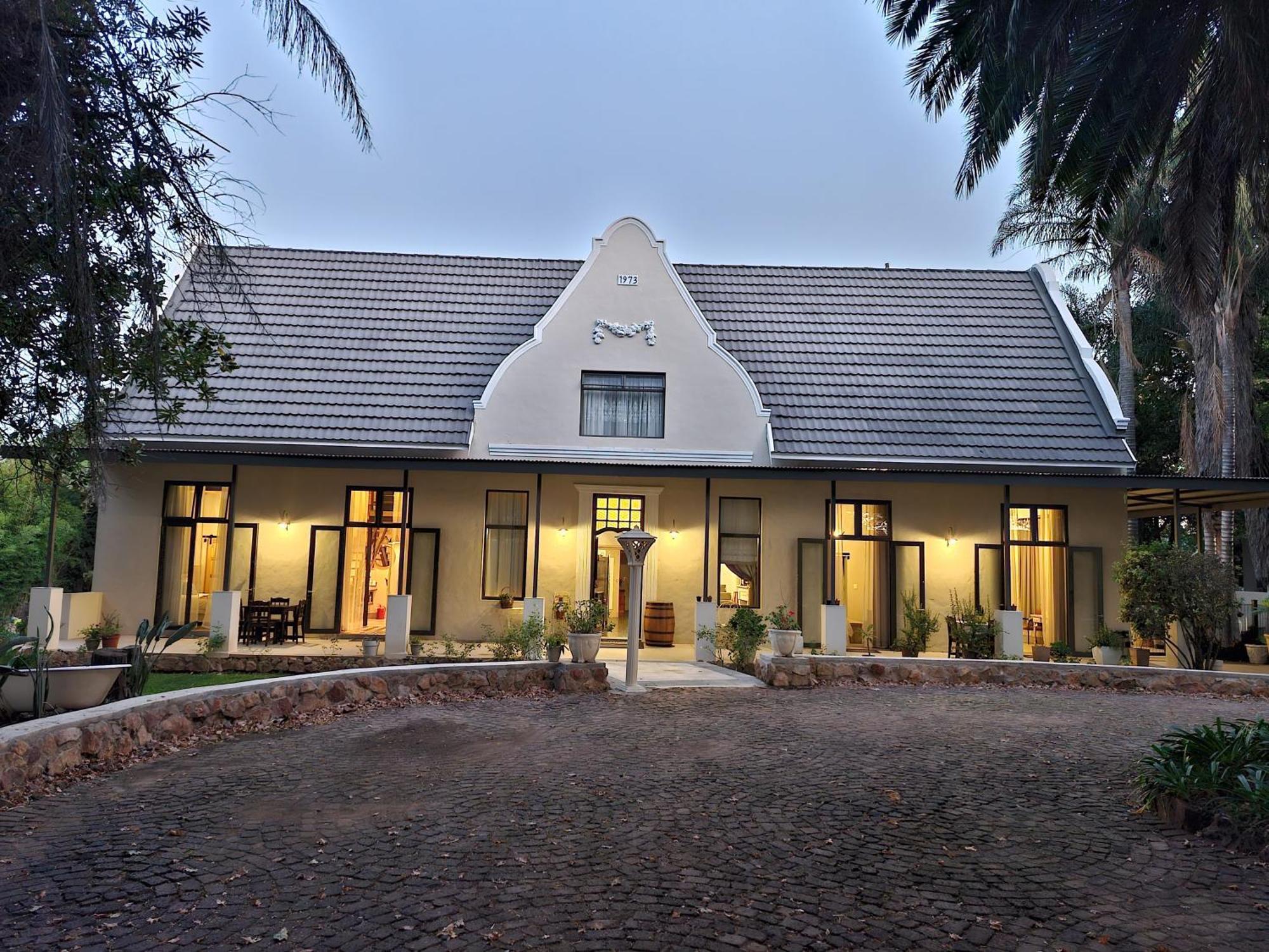 Le Chateau Guest House And Conference Centre Kempton Park Eksteriør bilde