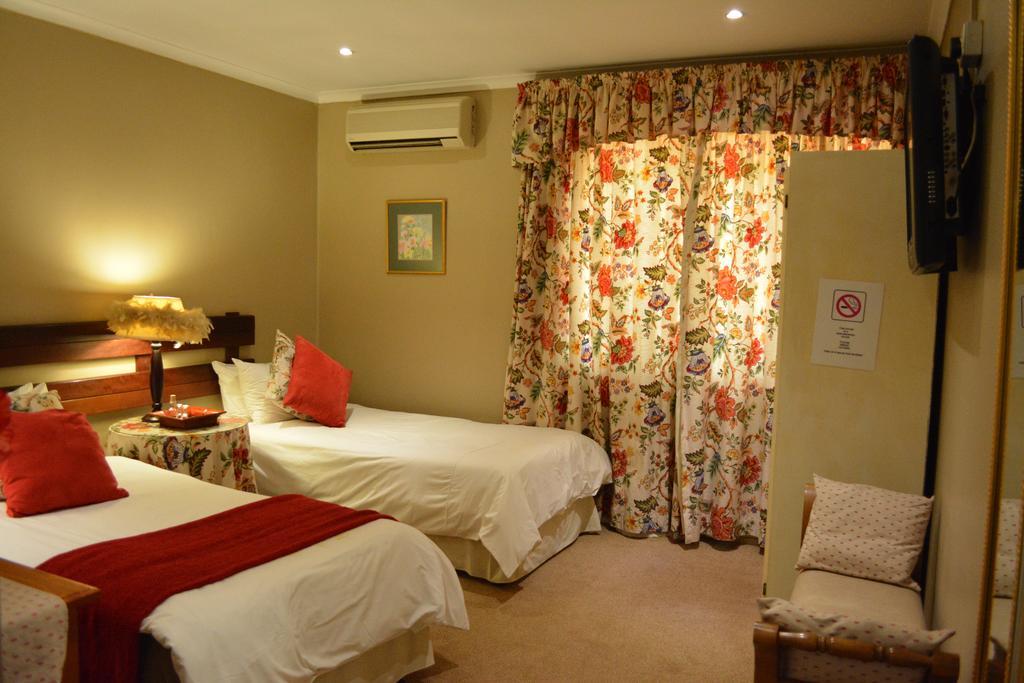 Le Chateau Guest House And Conference Centre Kempton Park Eksteriør bilde